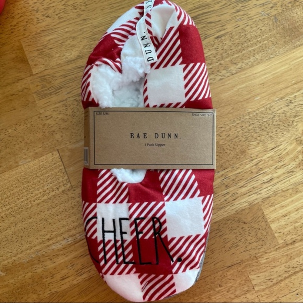 Rae Dunn CHEER Slippers Plaid Red & White Size S/M 5-7 BRAND NEW!!